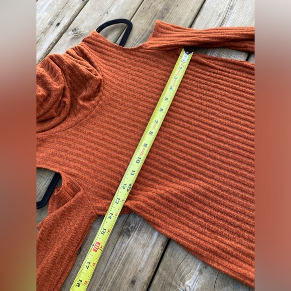 Soft, knit, cold shoulder dress by Socialite Womens Size S Rusty color - Picture 7 of 9